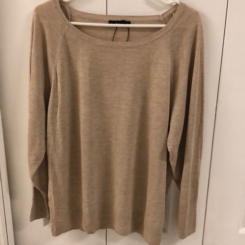 Zara knit used size medium shirt